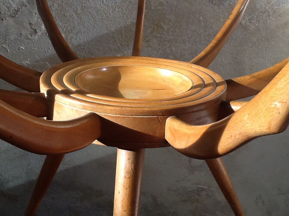 Elegant table "spider" vintage