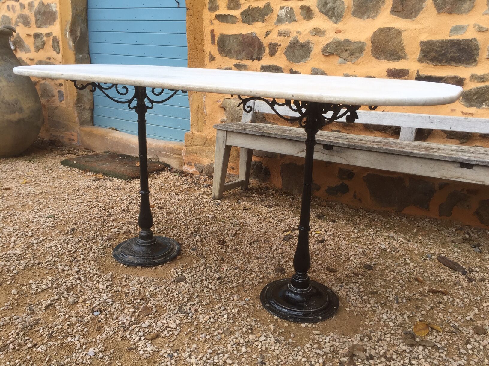 Marble and double base bistro table