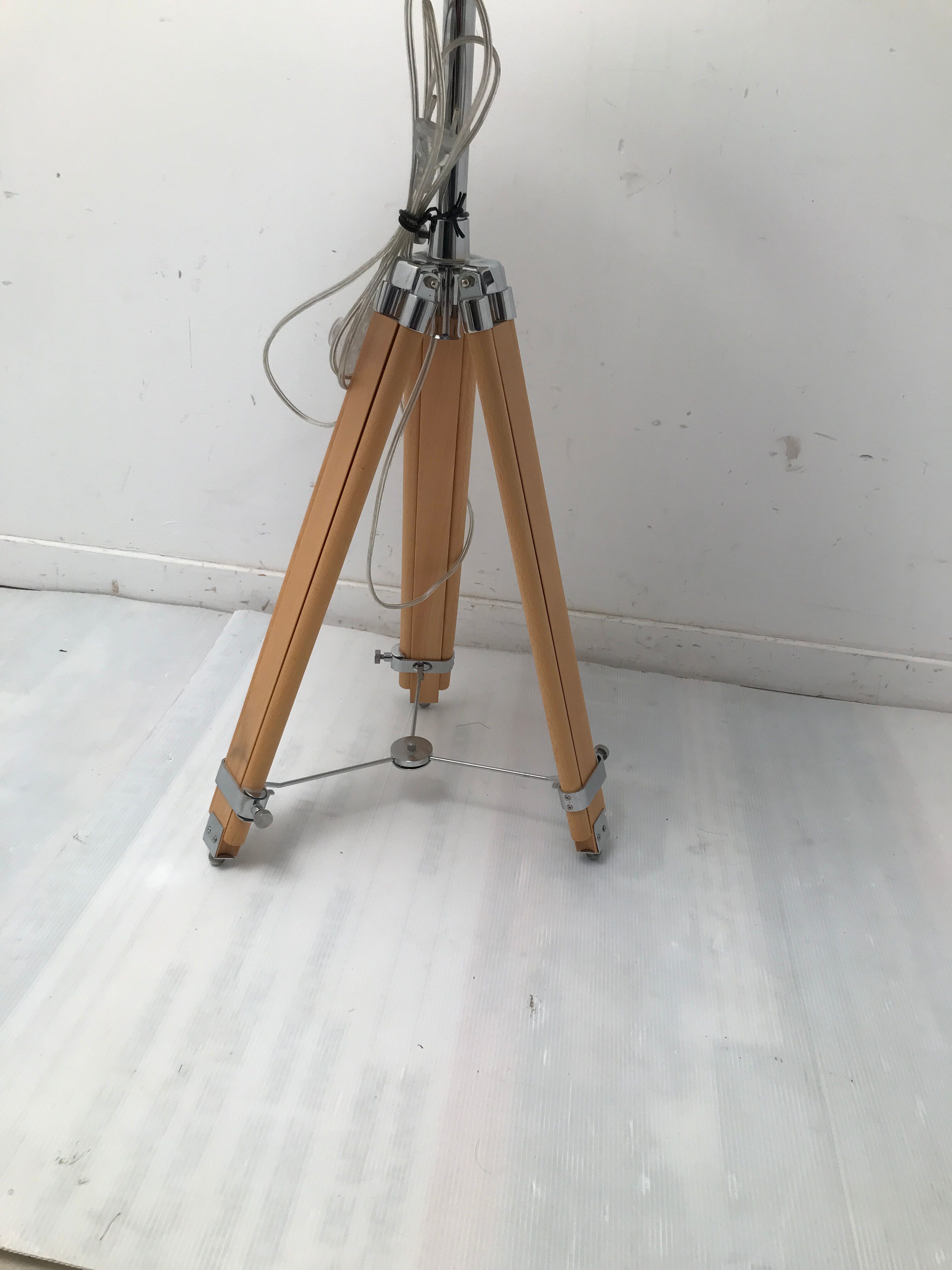 Paire de lampe de chevet trépied