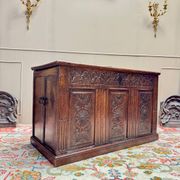 18th century Renaissance oak chest