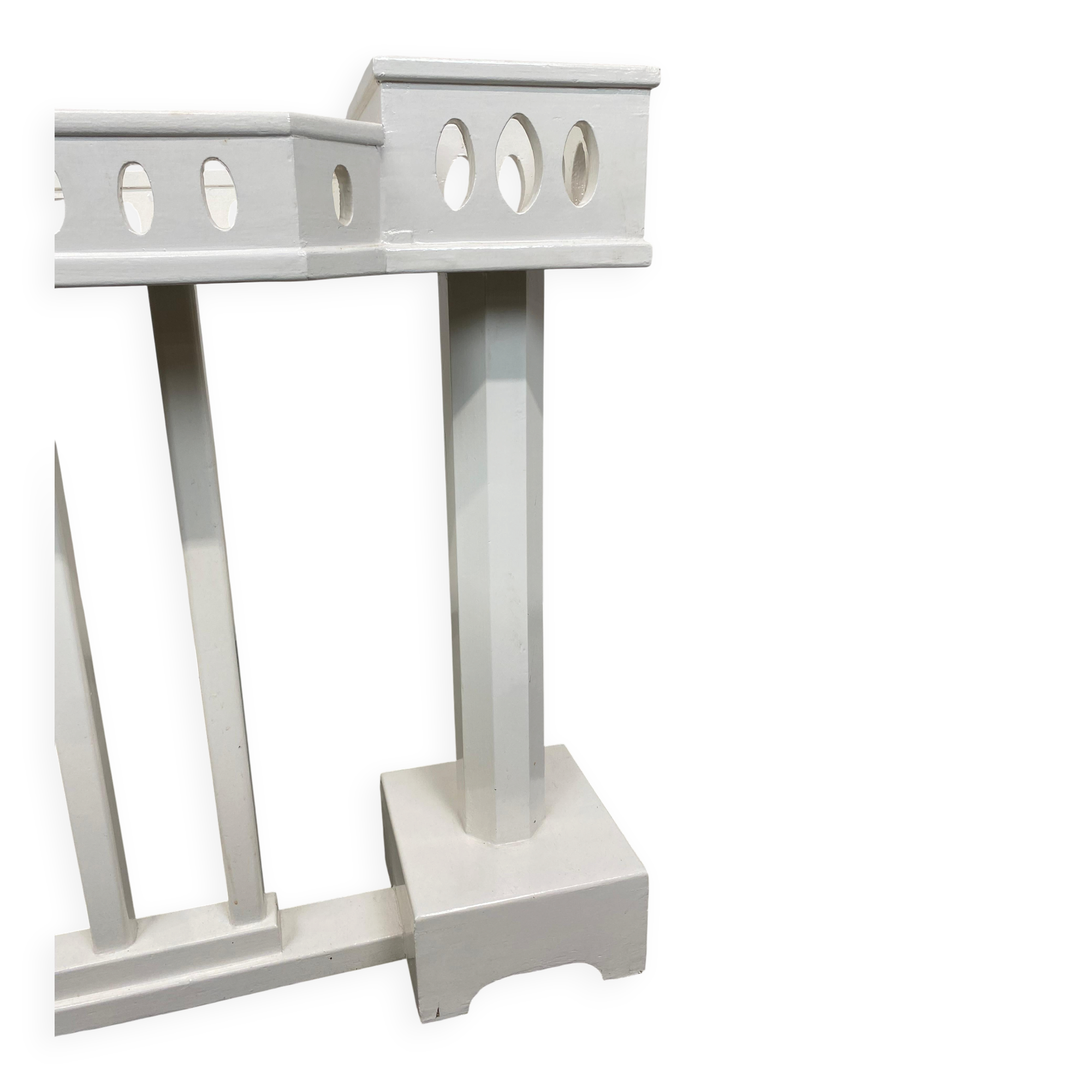 Jugendstil plant stand attributed to Josef Hoffmann