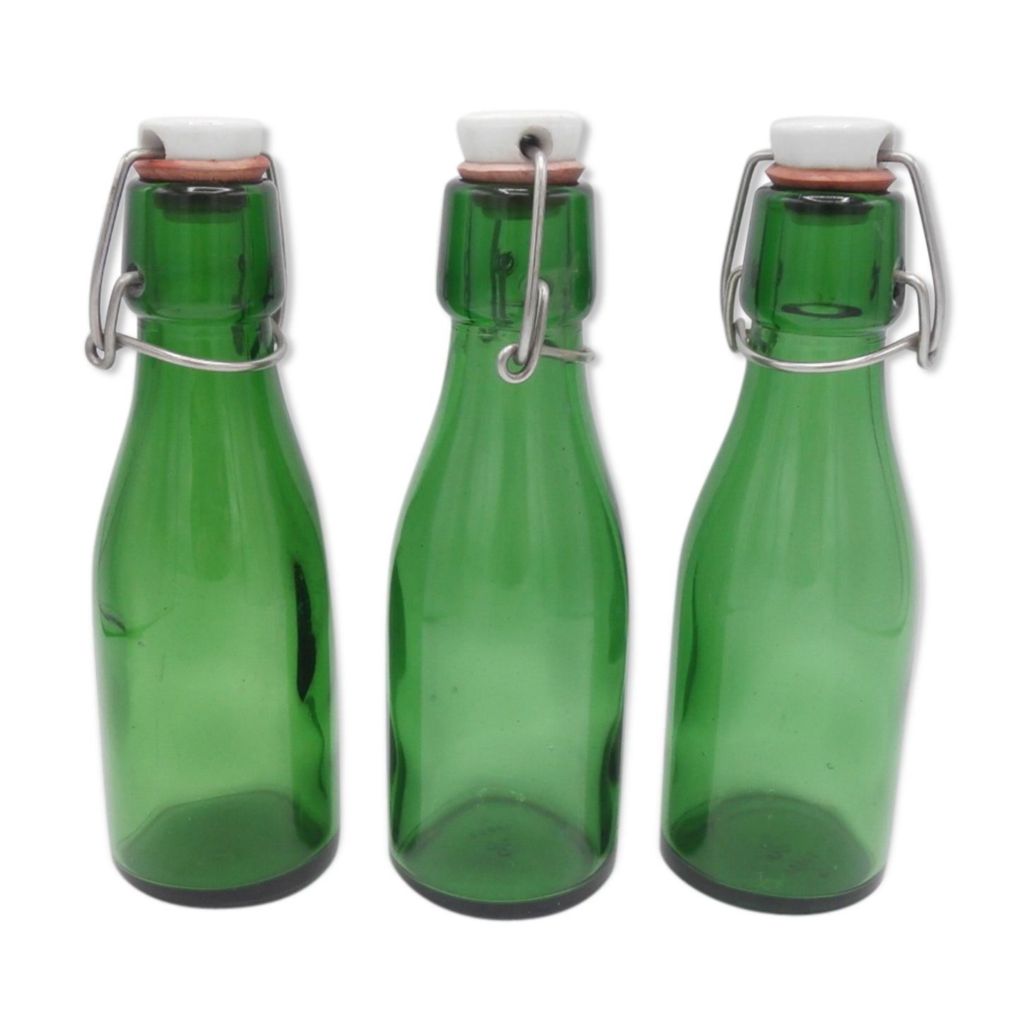 Suite of 3 small bottles