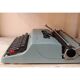 Machine à écrire Olivetti Lettera 32 bleue