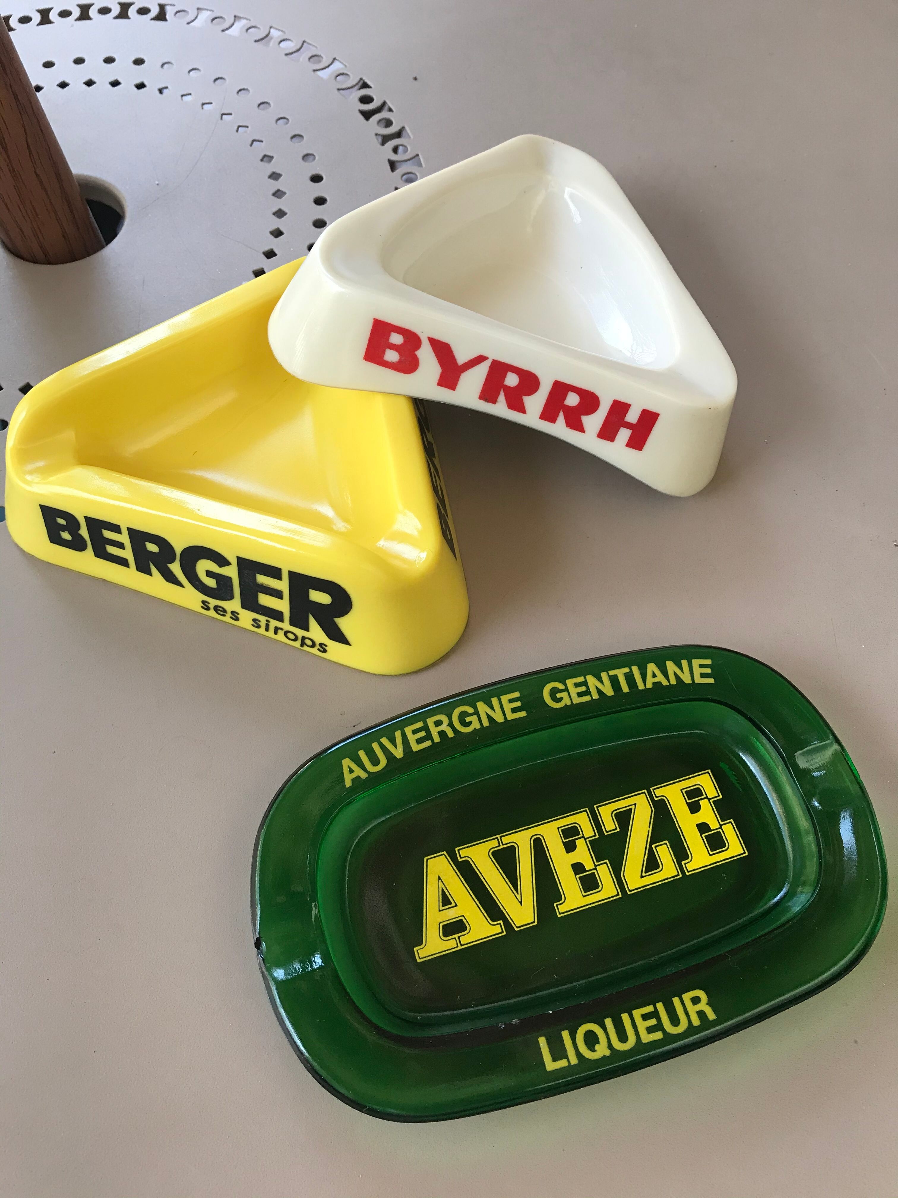 Vintage advertising ashtray Byrrh
