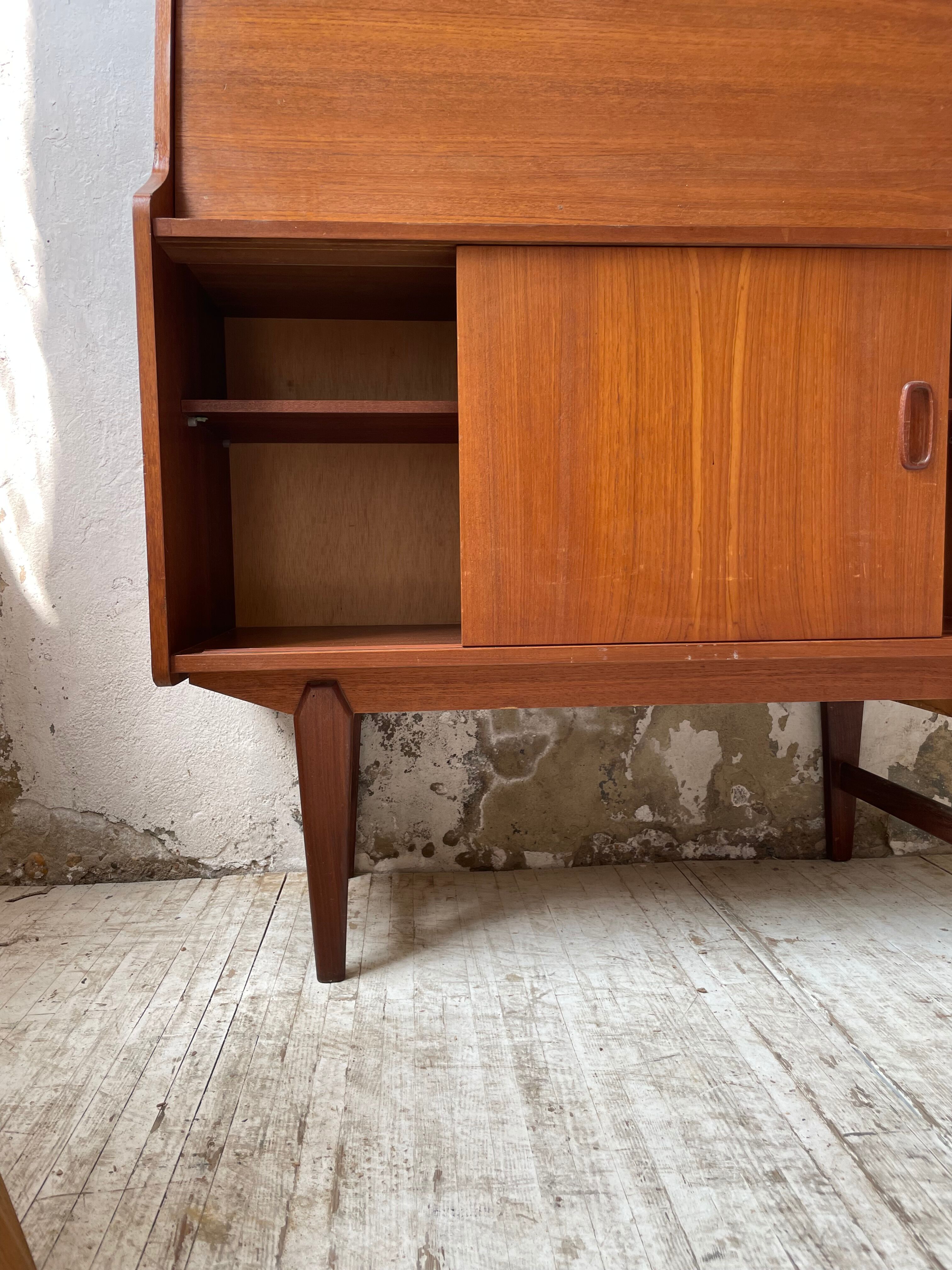 Secretary Samcom teck 1960