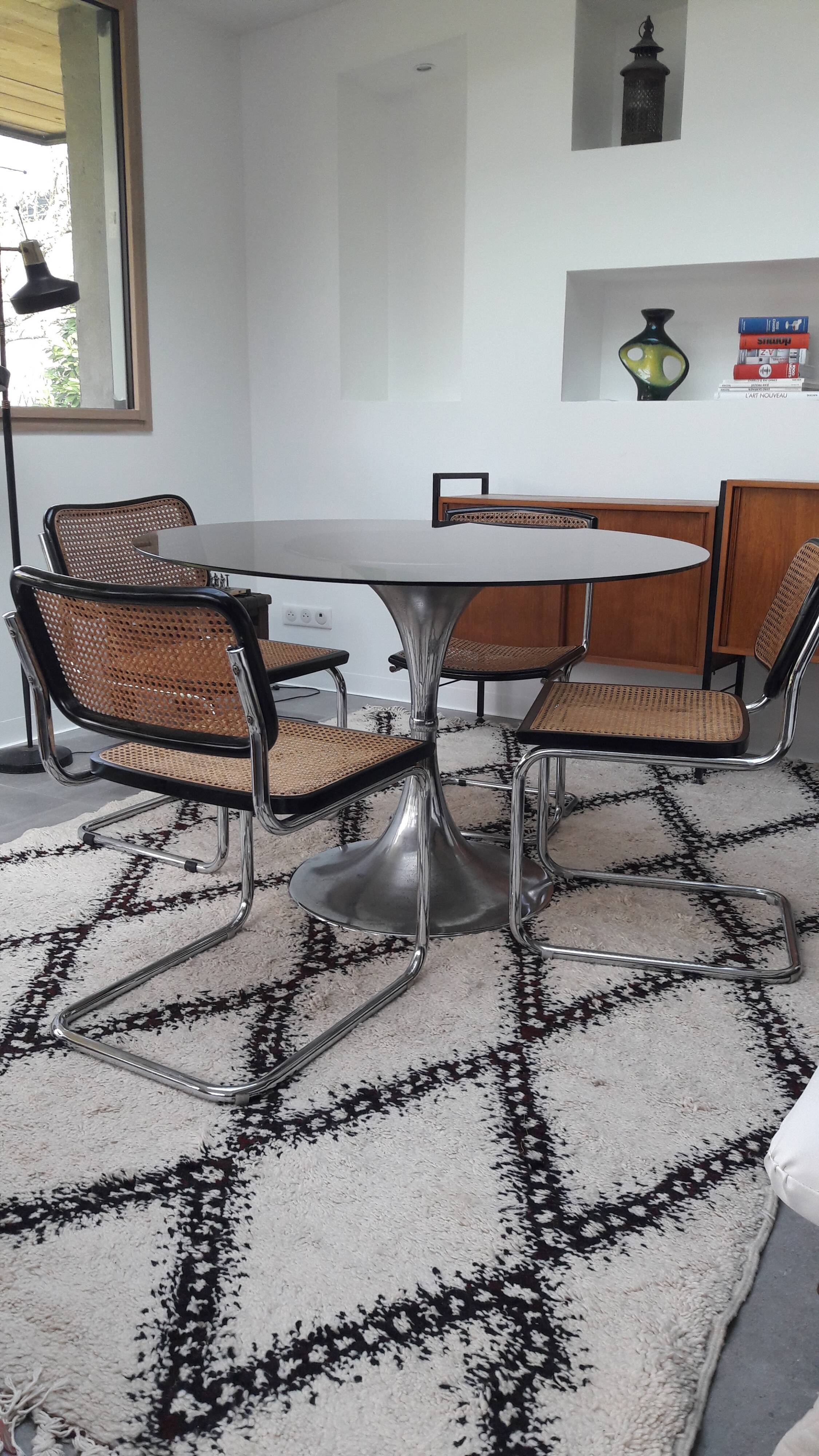 Table pied tulipe chromé années 70
