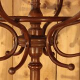 Parrot coat rack n°2 by Fischel no Thonet