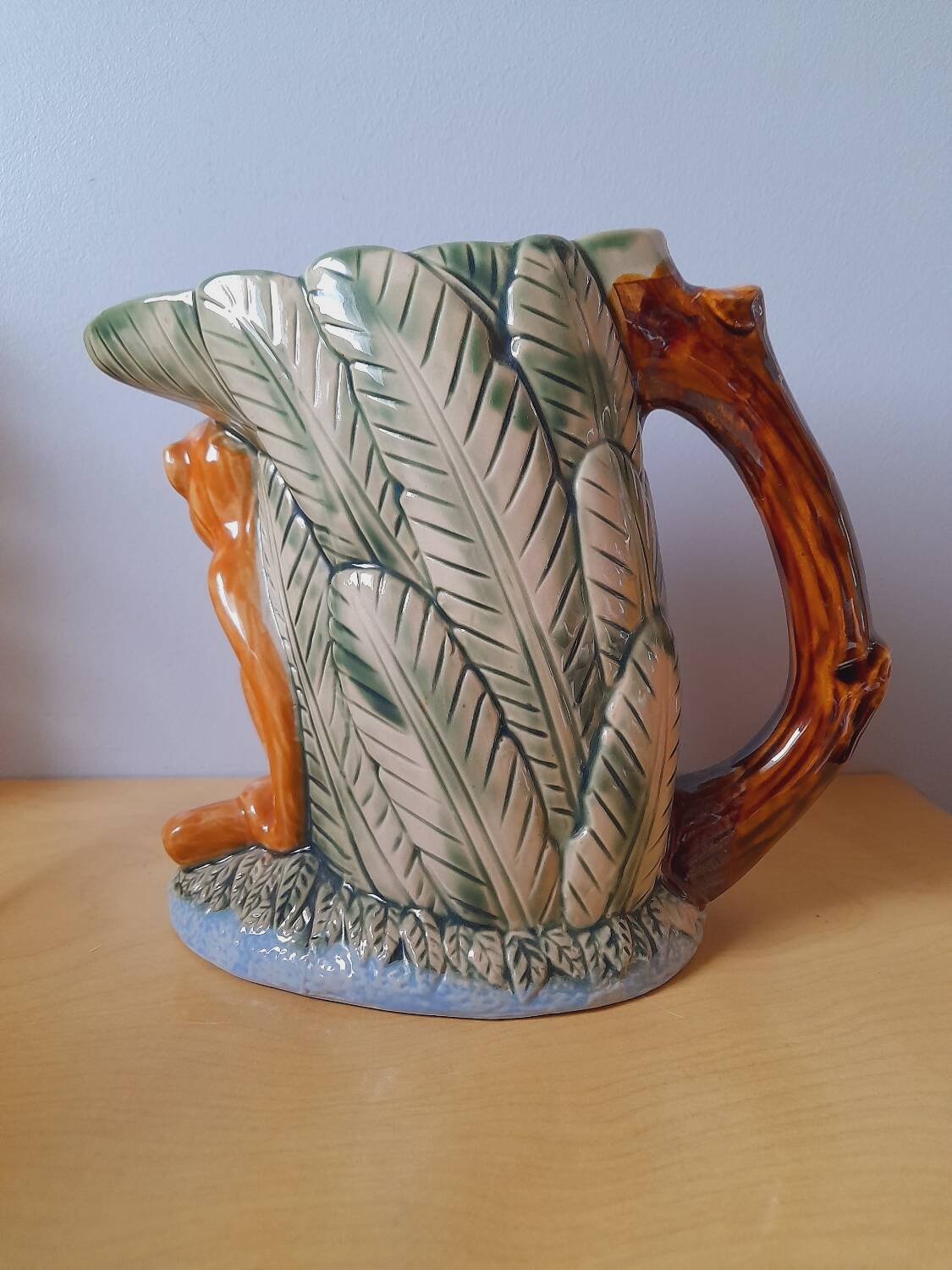 1980 barbotine monkey jug