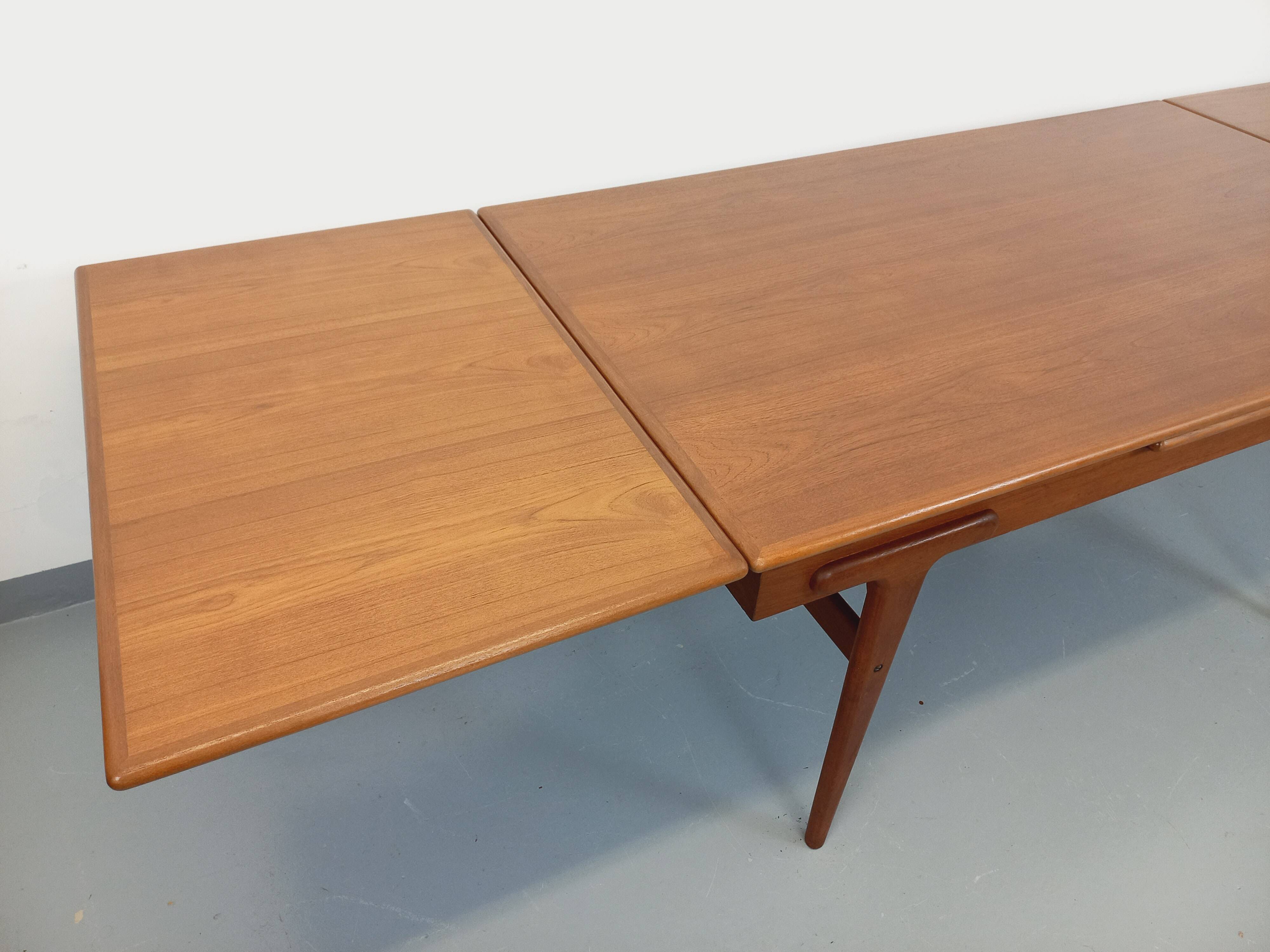 Vintage rectangular Scandinavian dining table by Ejvind A. Johansson teak
