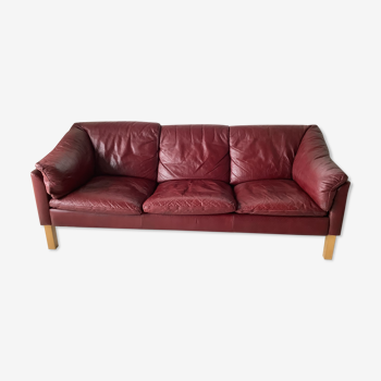 Vintage Bordeaux leather sofa year 1980