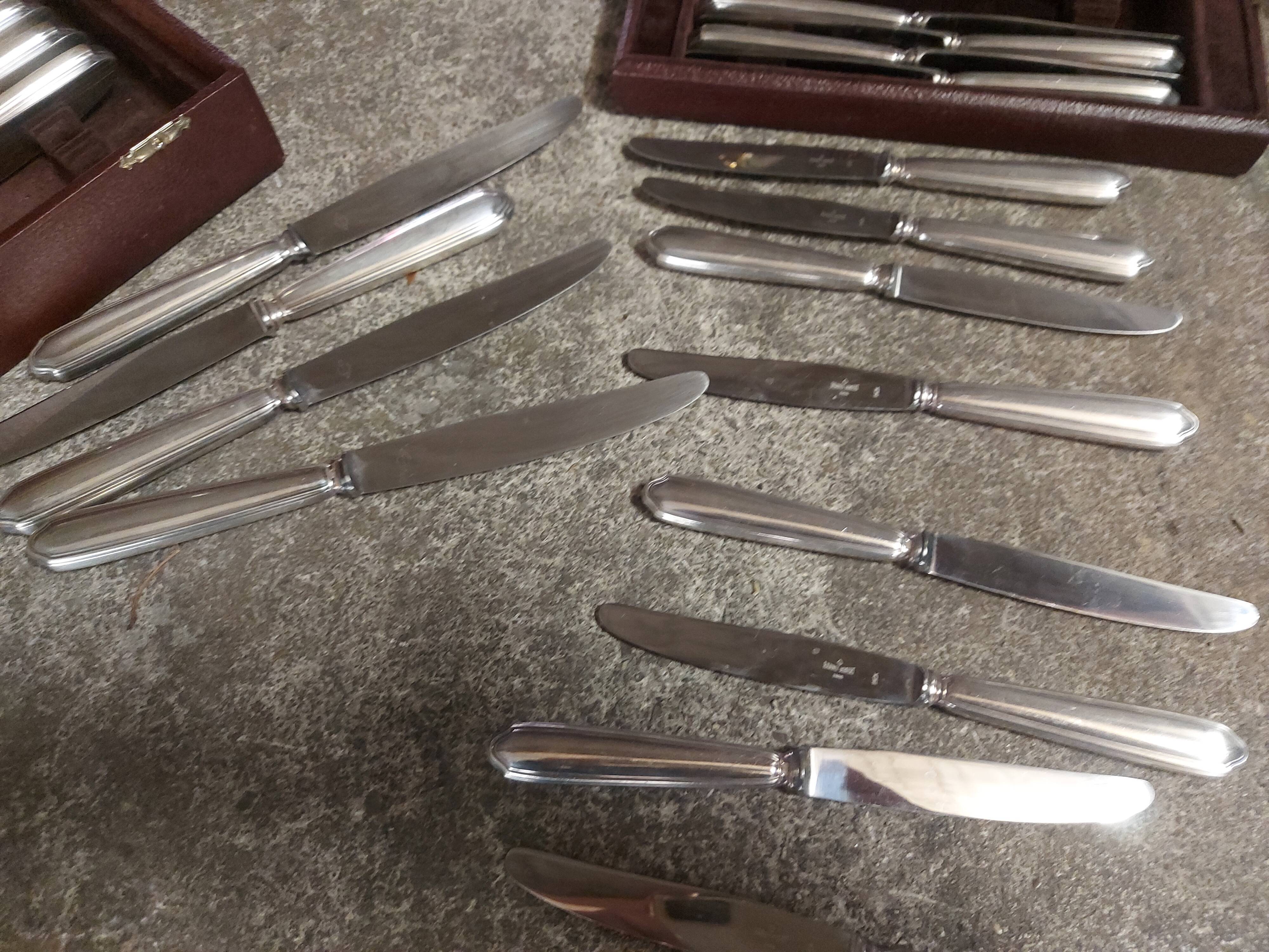 Box 24 silver metal knives, Ravinet Denfert