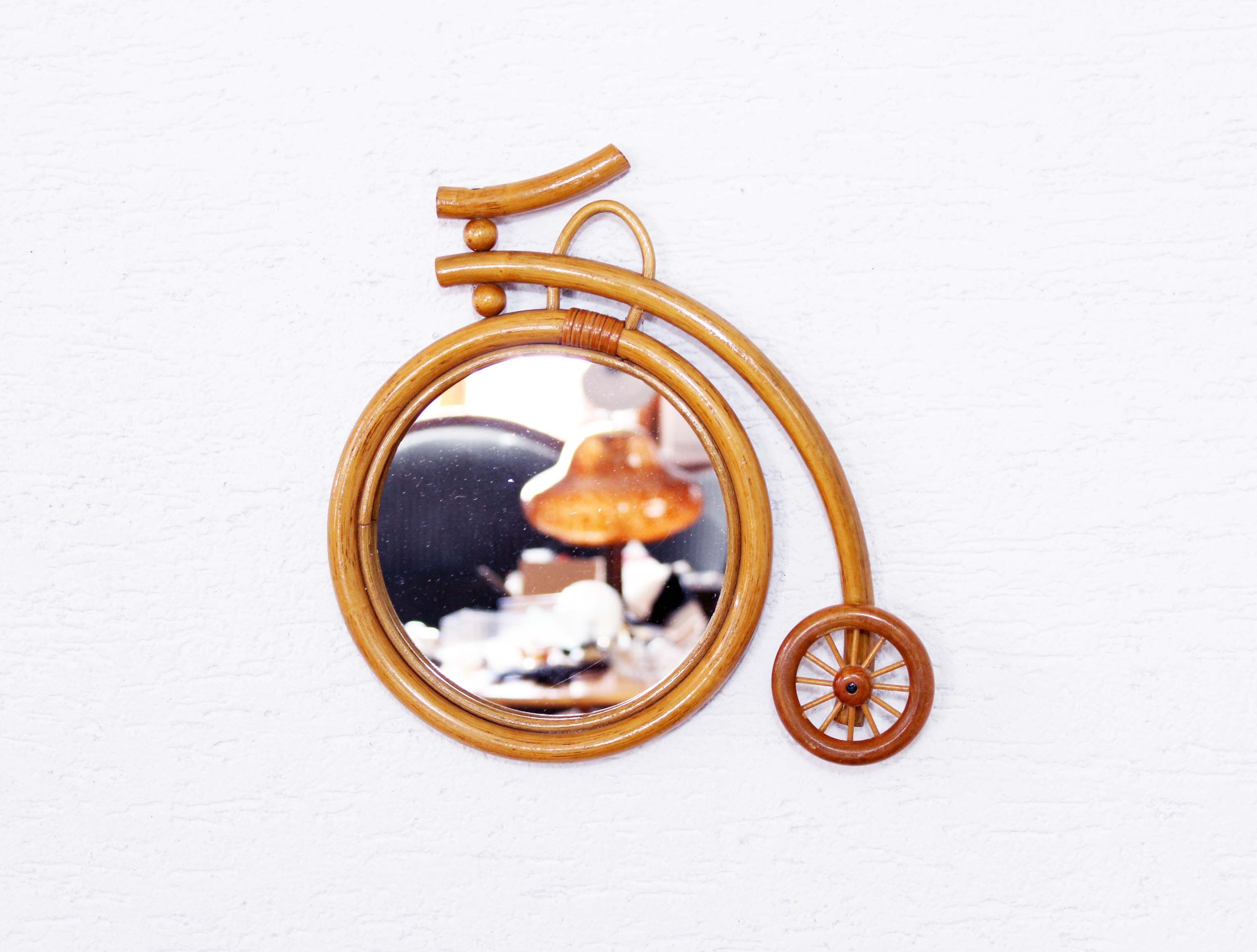 Old bike-shaped original mirror rattan 31x31cm
