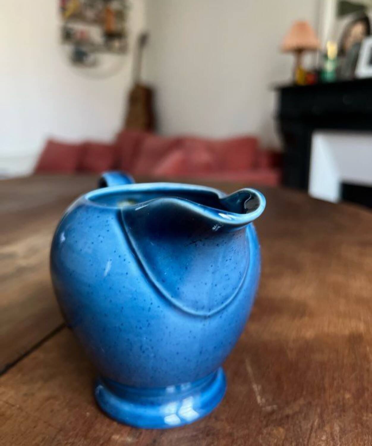 Petit pichet en porcelaine bleue Made in England