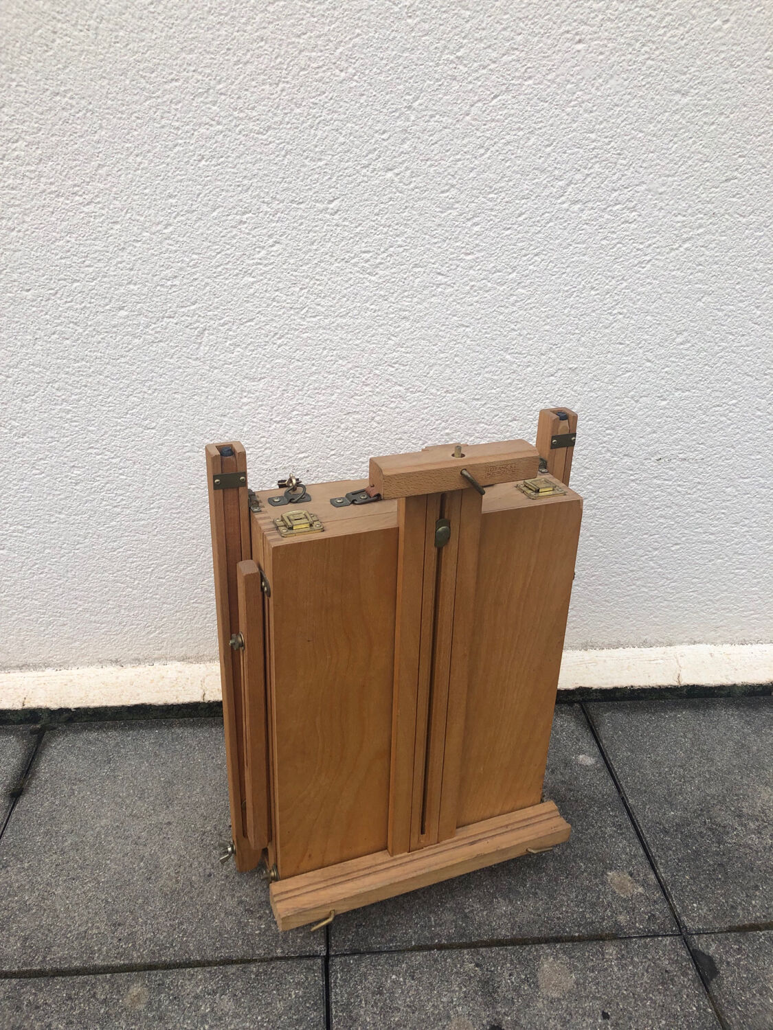 Painter's easel