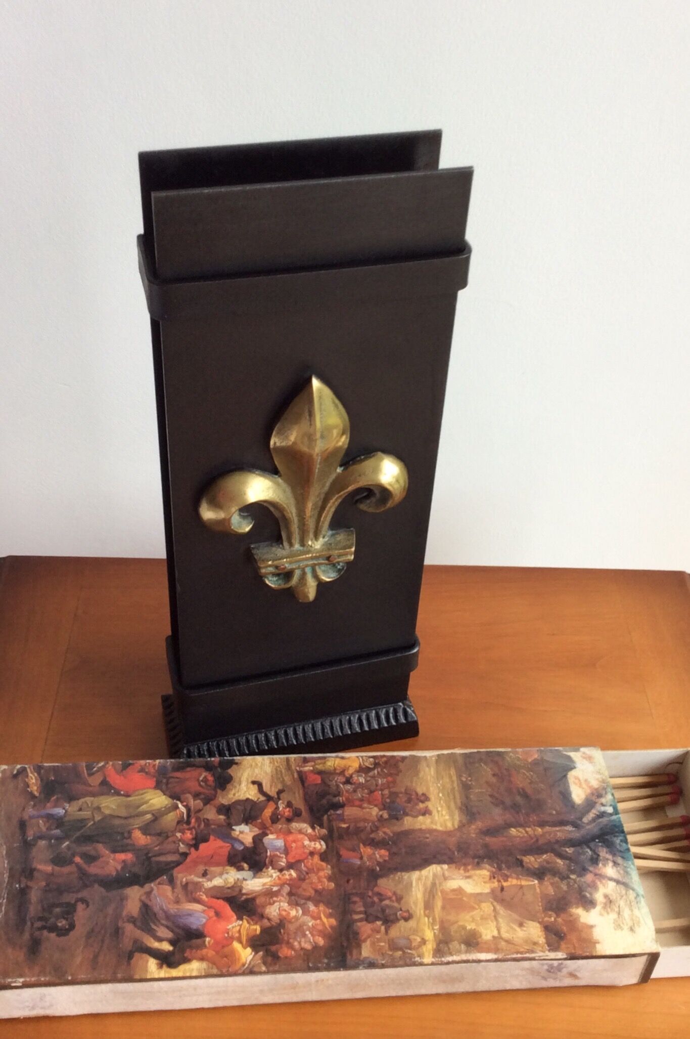 Matchbox holder (xxl) for steel and brass fireplace (fleur de lys) - vintage