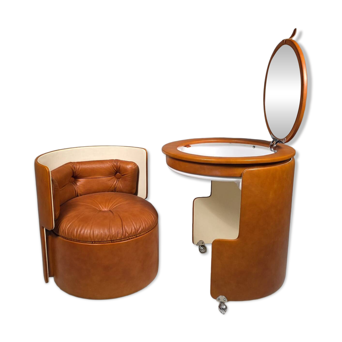 Dilly Dally vanity set by Luigi Massoni for Poltrona Frau