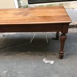 Farm table