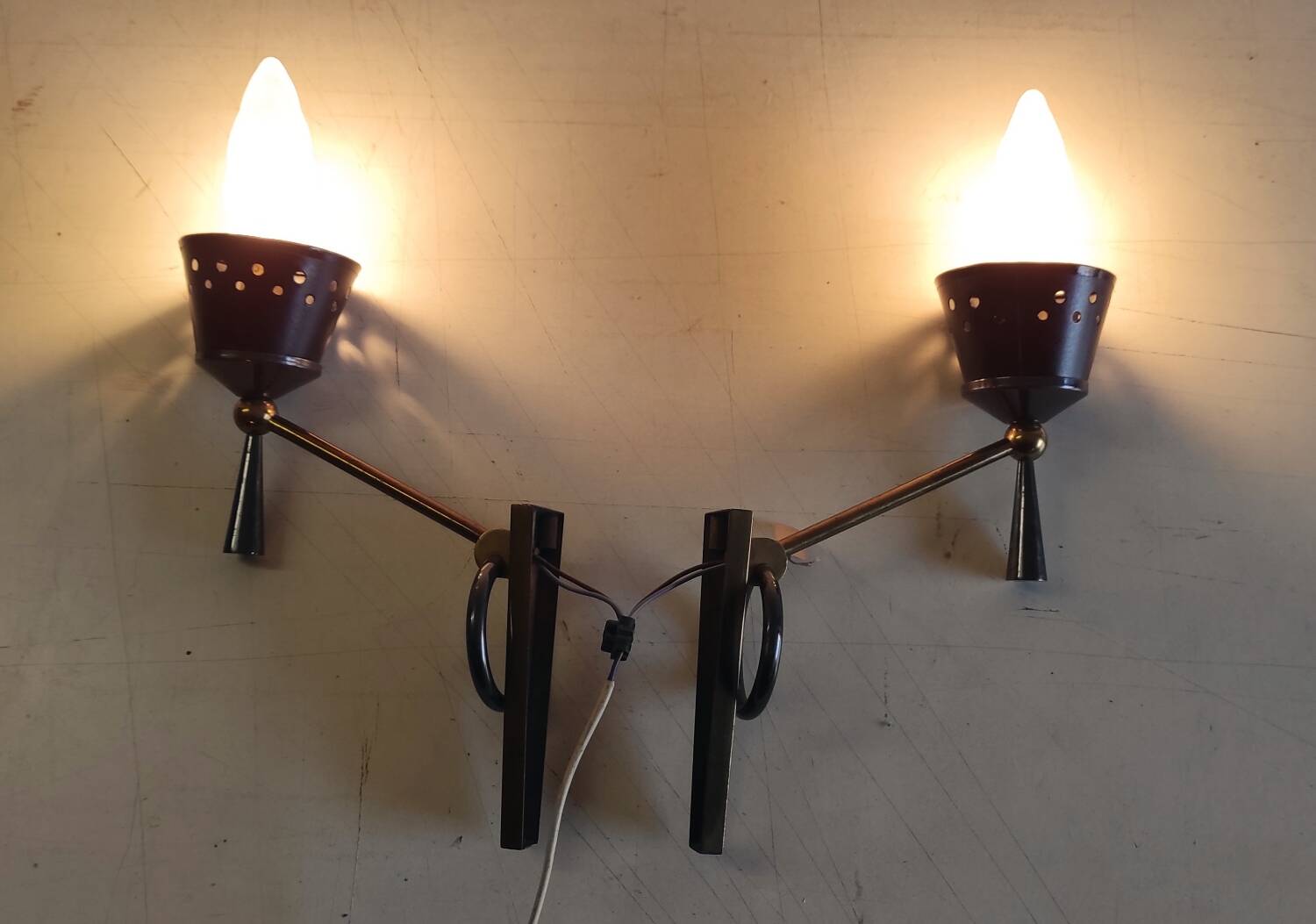 Polished varnished bronze wall lights from the Lunel house - 1950s