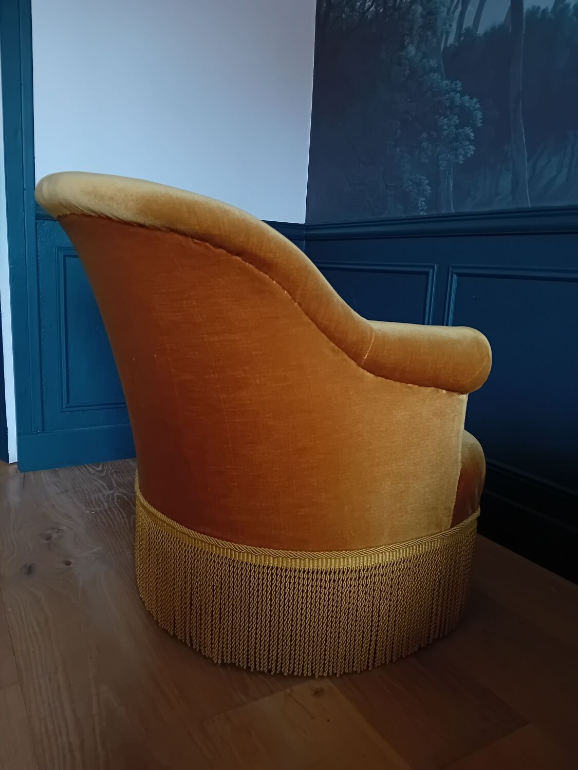Vintage velvet toad armchair