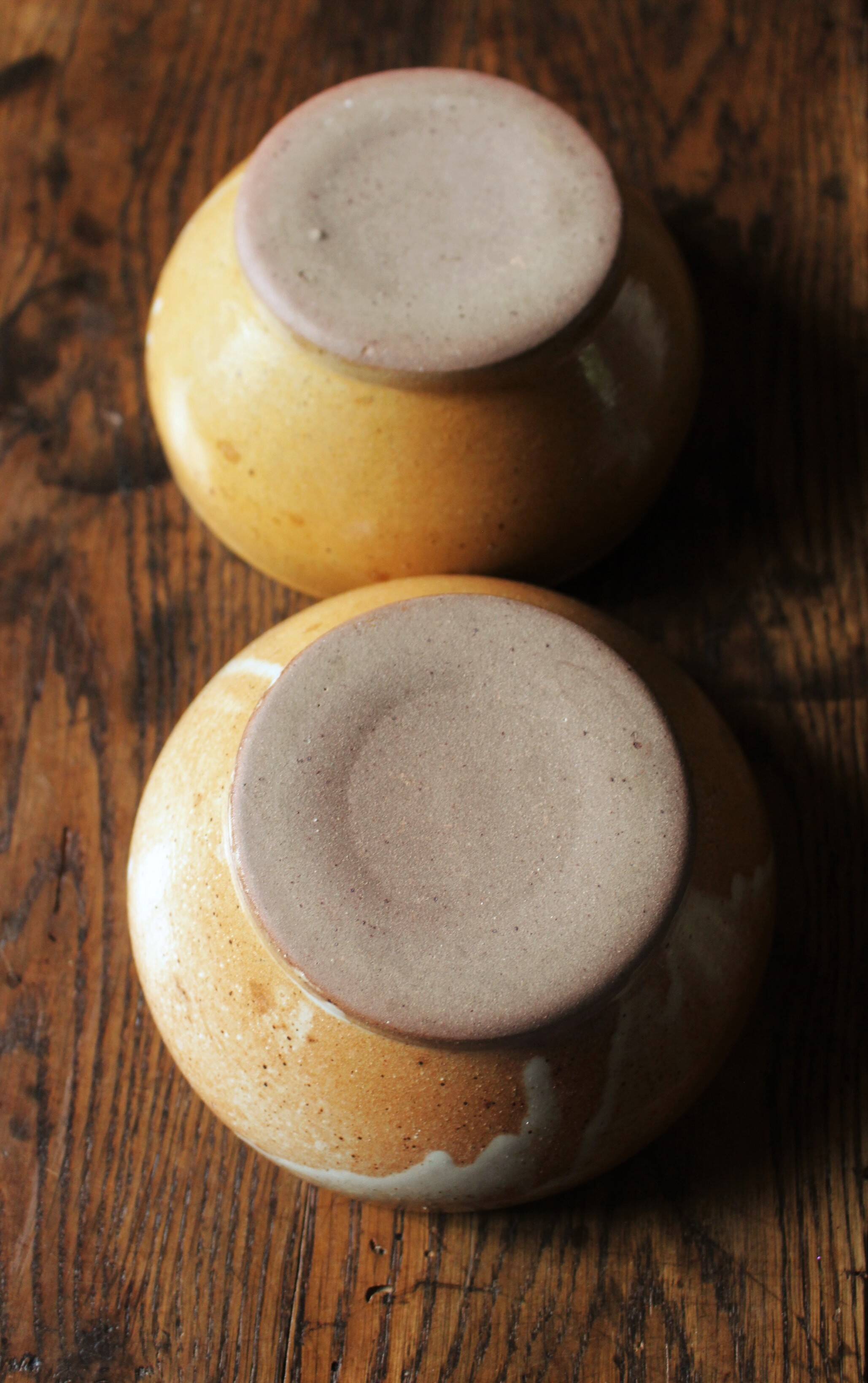 Lot of 2 vintage marbled stoneware bowls