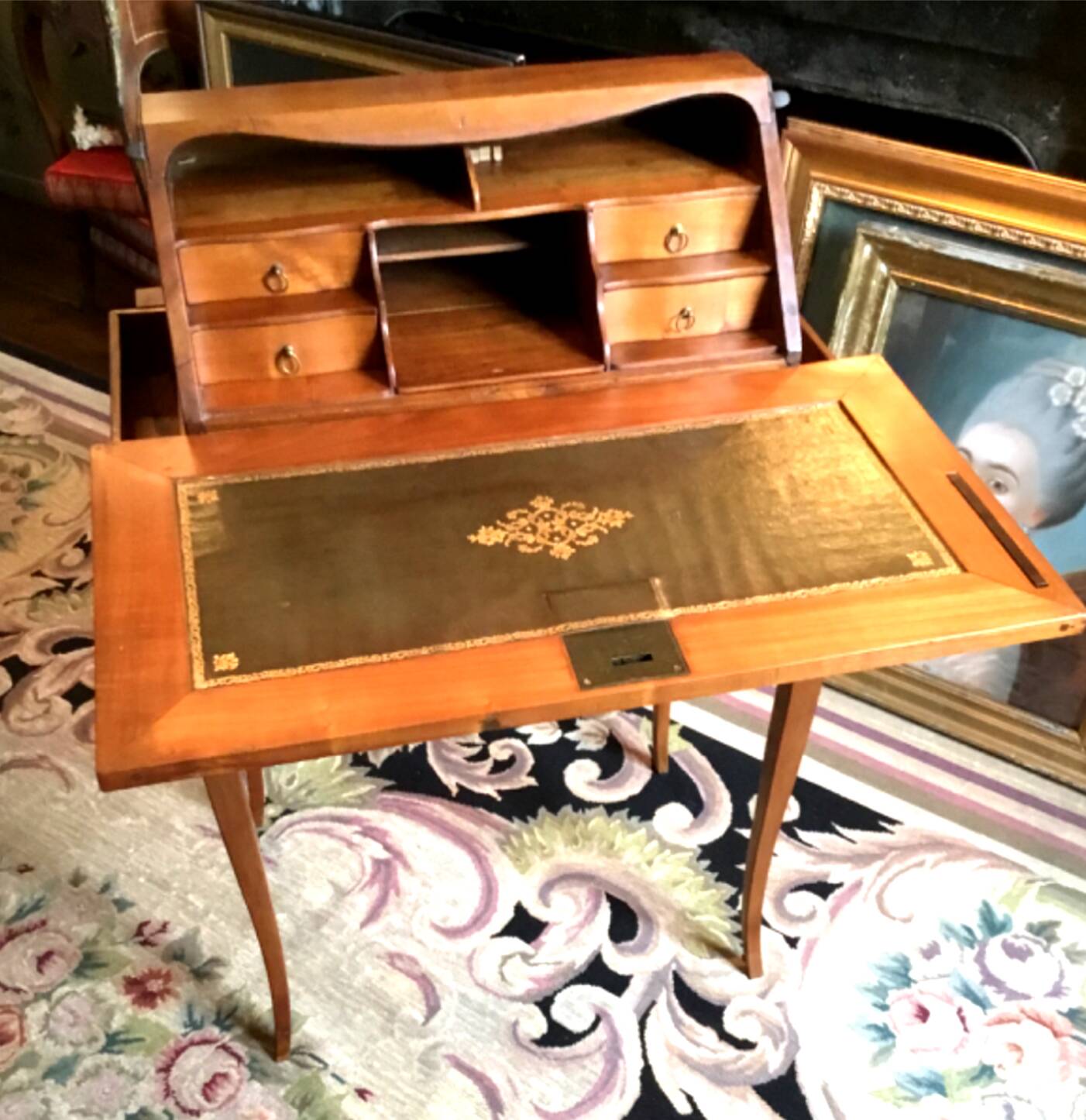 Louis XV style cherry wood capuchin desk with system