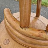 Set of 4 solid organic chairs
