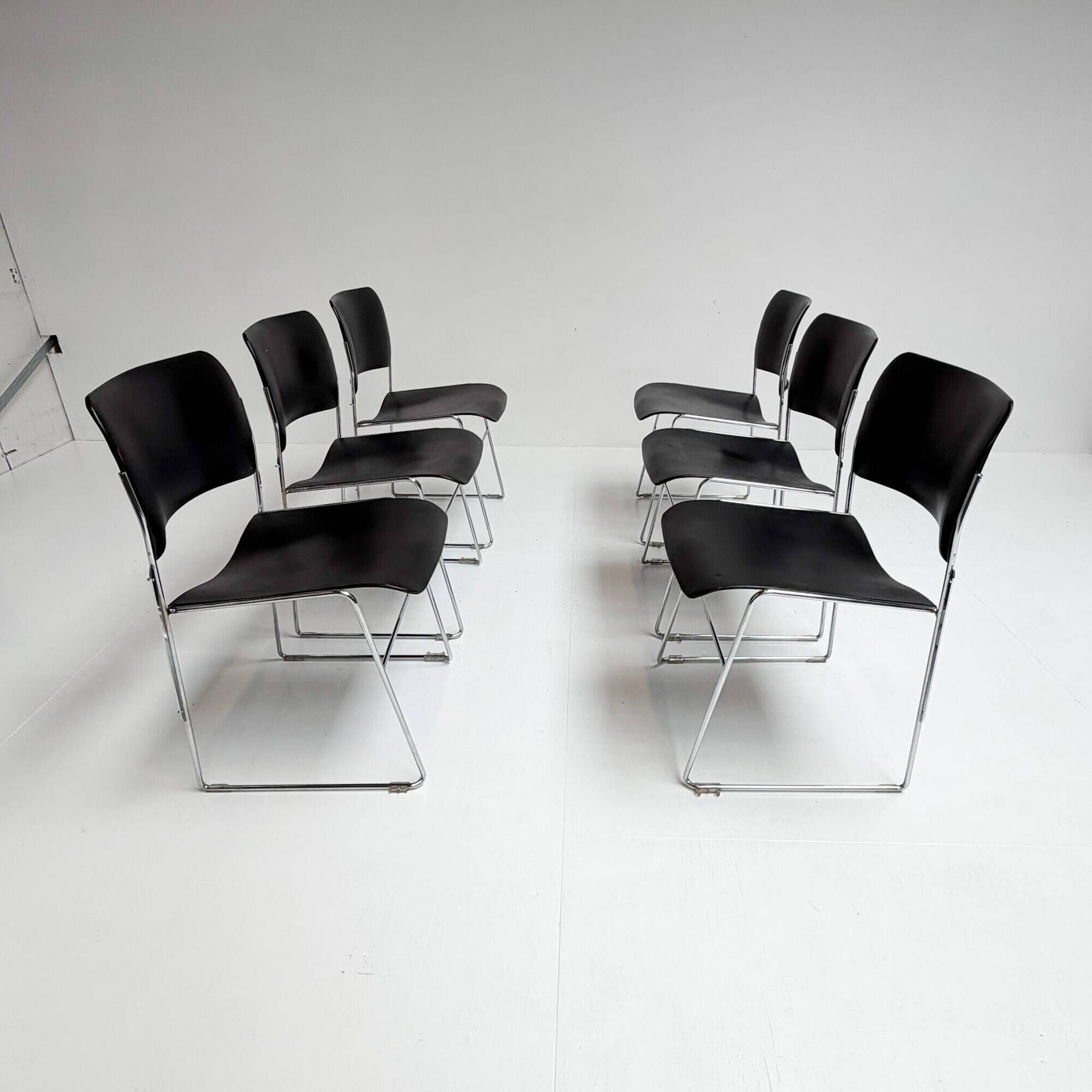 Set of 6 stacking chairs by David Rowland for HOWE, 1968