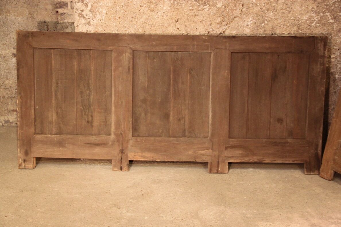 Wood panels in oak XIX emu