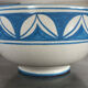 Plat coupe ancien en céramique craquelé à décor de peinture bleu