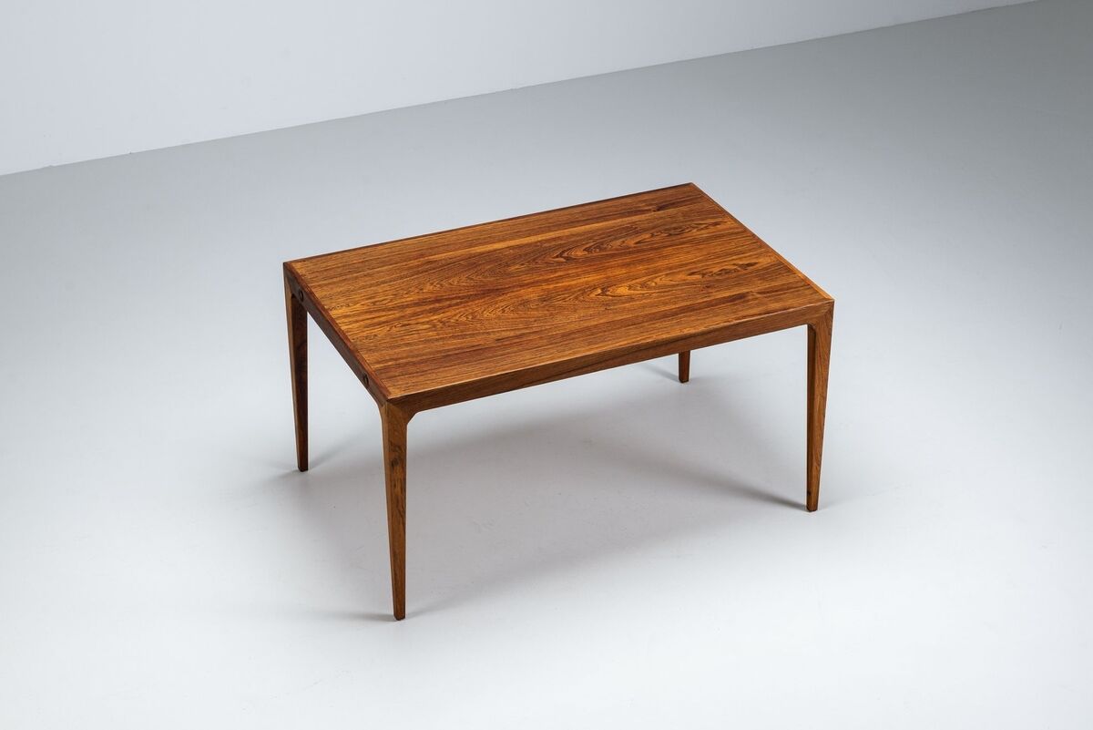 Kai Winding dining table in rosewood Poul Hundevad Denmark 1960