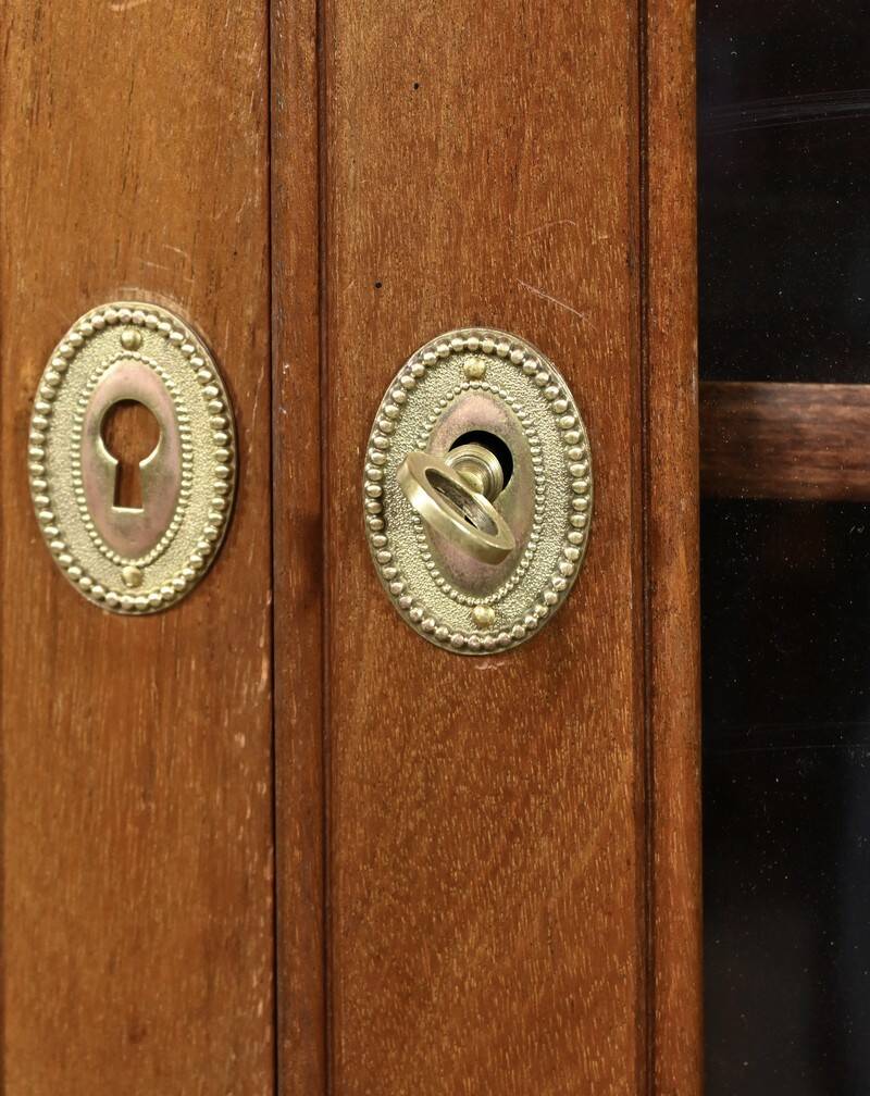 Small Glass-fronted Mahogany Bookcase, Louis XVI style – Late 19th century