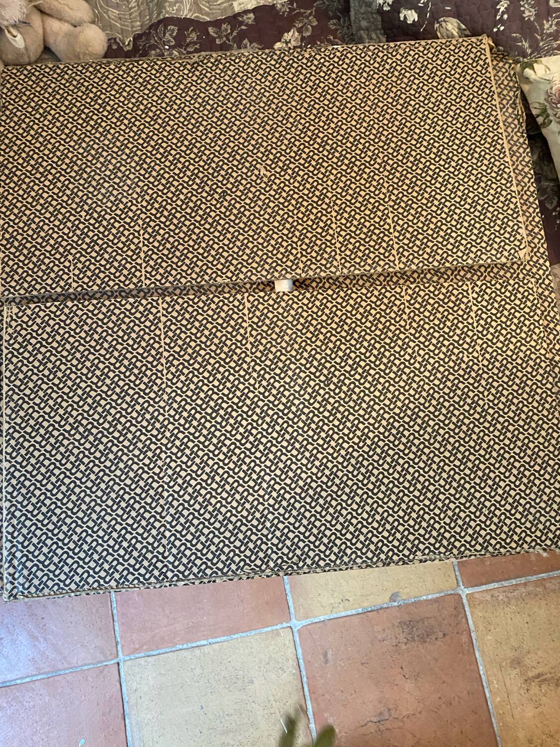 Designer chandelier, metal and soundproofing felt