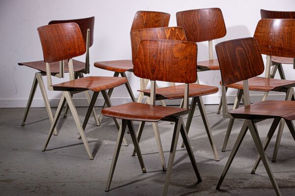 Chaise S16 par Galvanitas. Environ 1970.