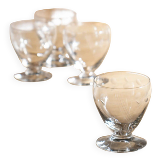 Set of 4 vintage stemmed glasses "Suzanne"