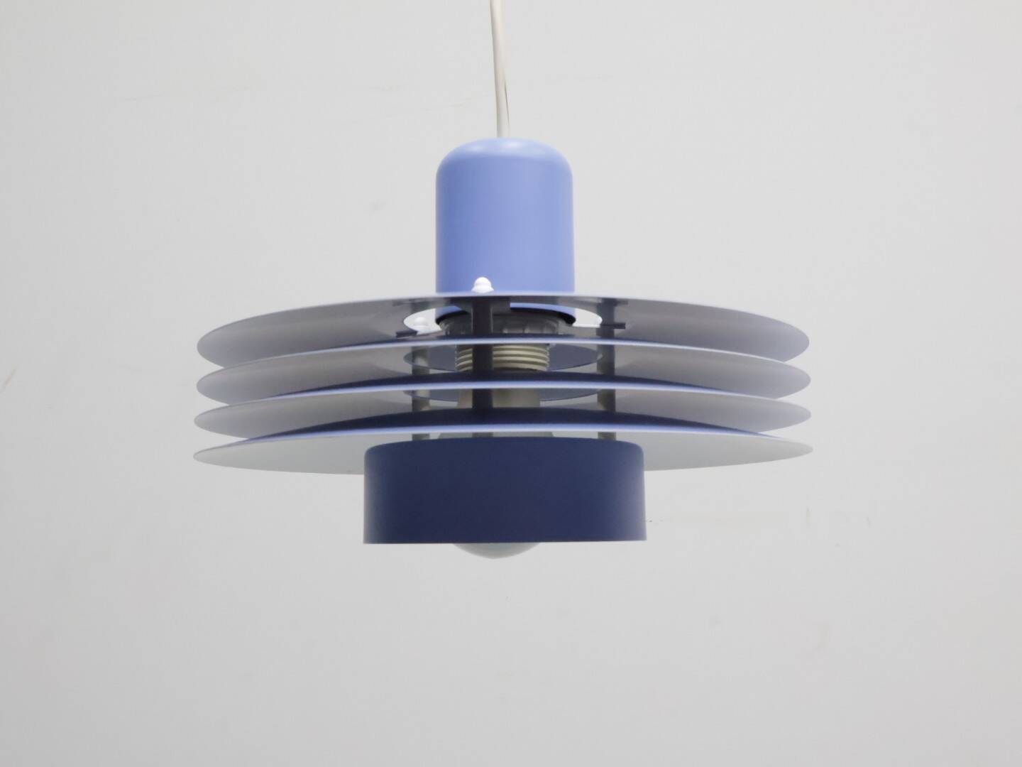 Deens design hanglamp Horn Belysning model 763