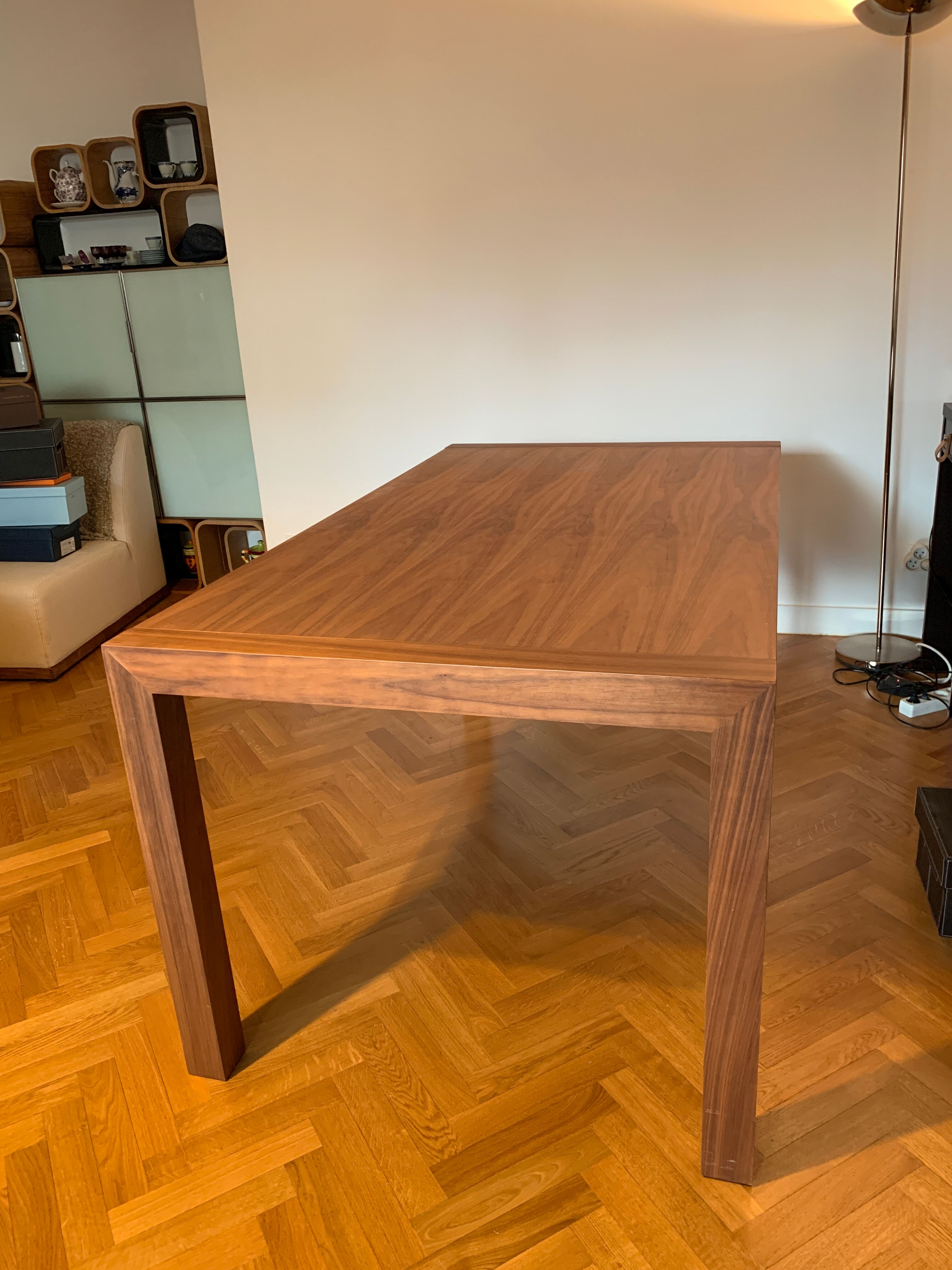 Expandable table New York 1920