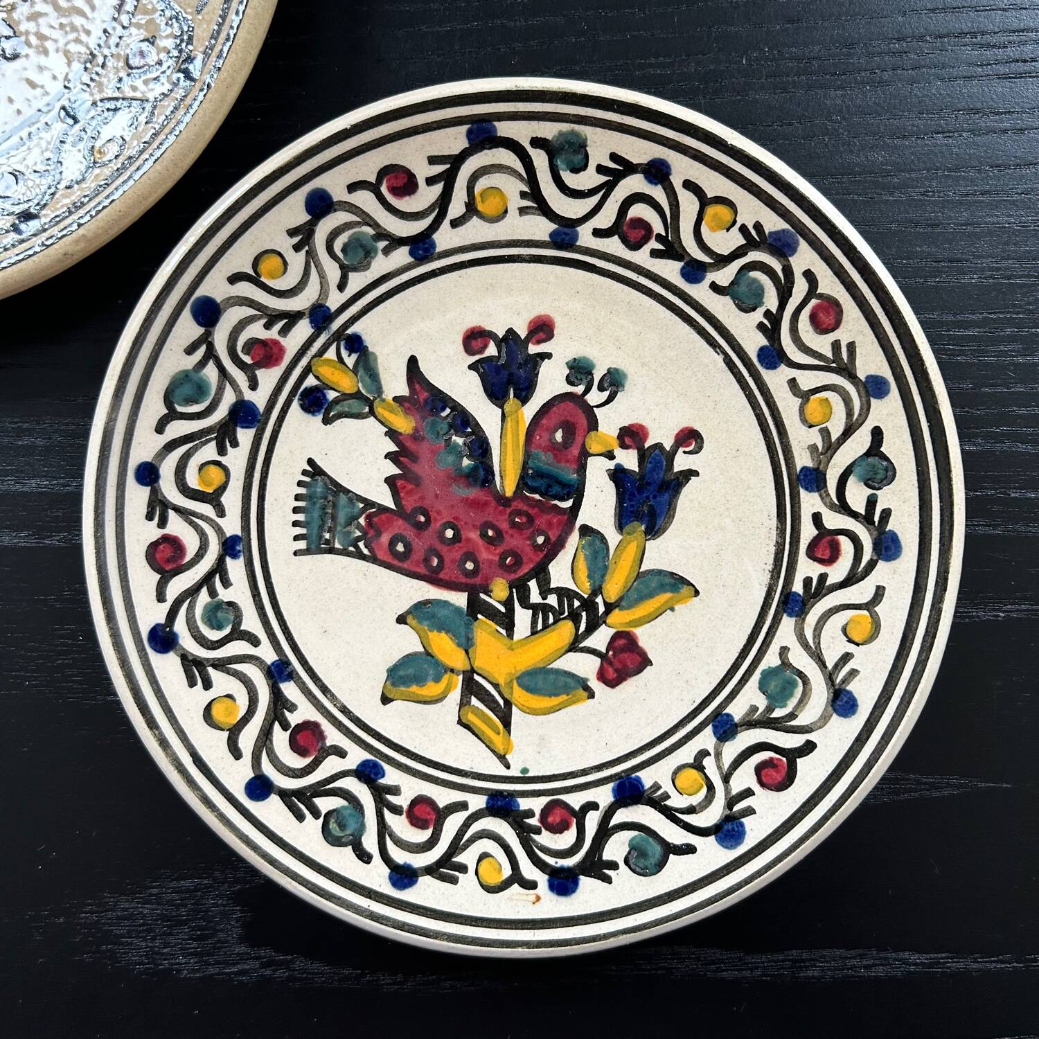 Pair of bird decorated dishes