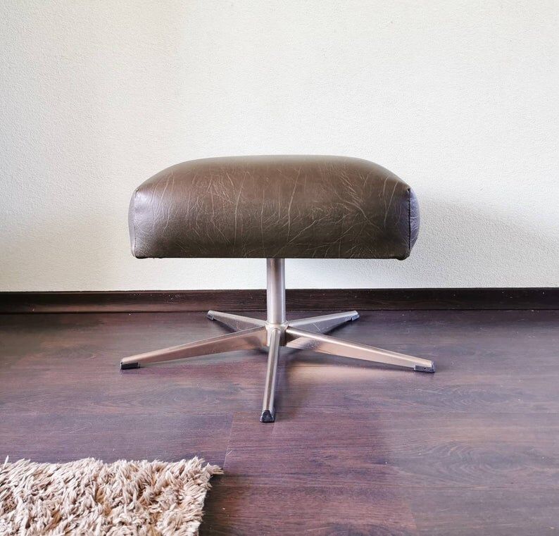 Metal footrest with 70cm leather coating