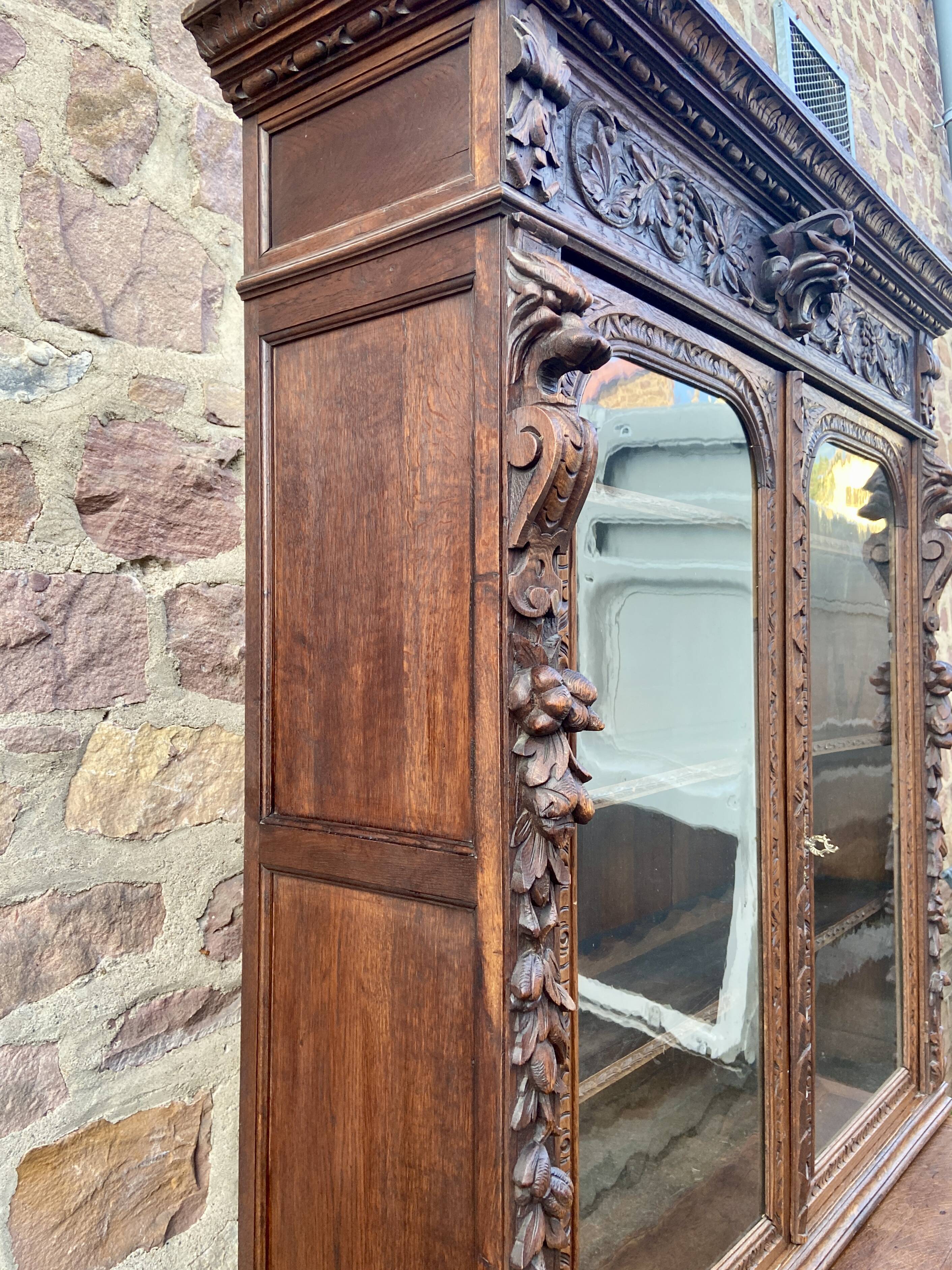 Hunting buffet style Louis XIII Renaissance XXth