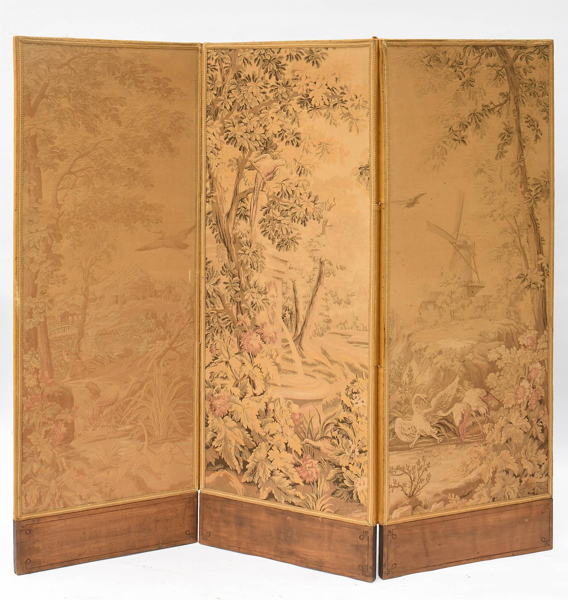 3-panel screen with tapestry decorated with landscape scenes