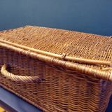 Wicker trunk