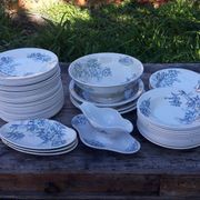 Part of the Floreal service from the Givors Earthenware Factory (Grigny Rhône)