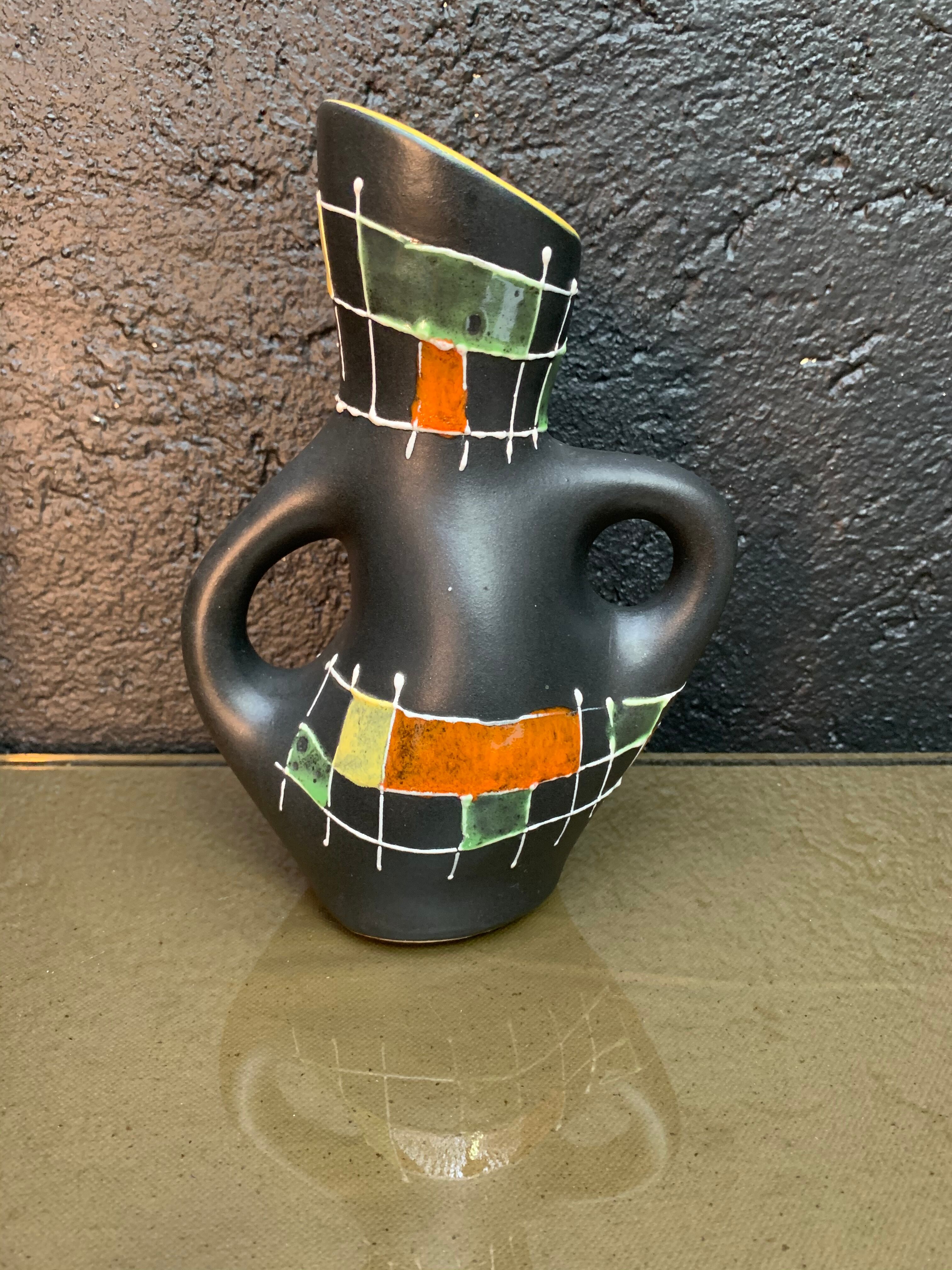 Vallauris, Poet Laval pitcher