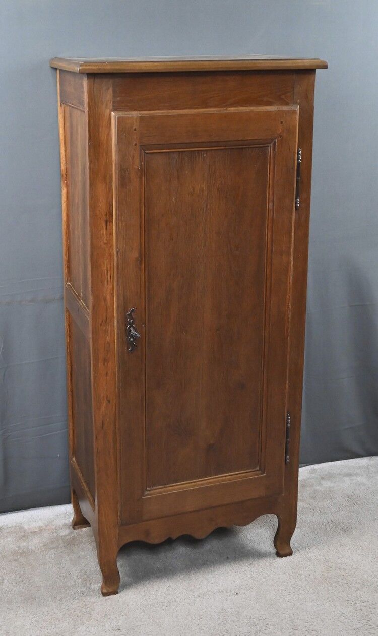 Regional standing man in solid oak – 2nd part of the 19th century