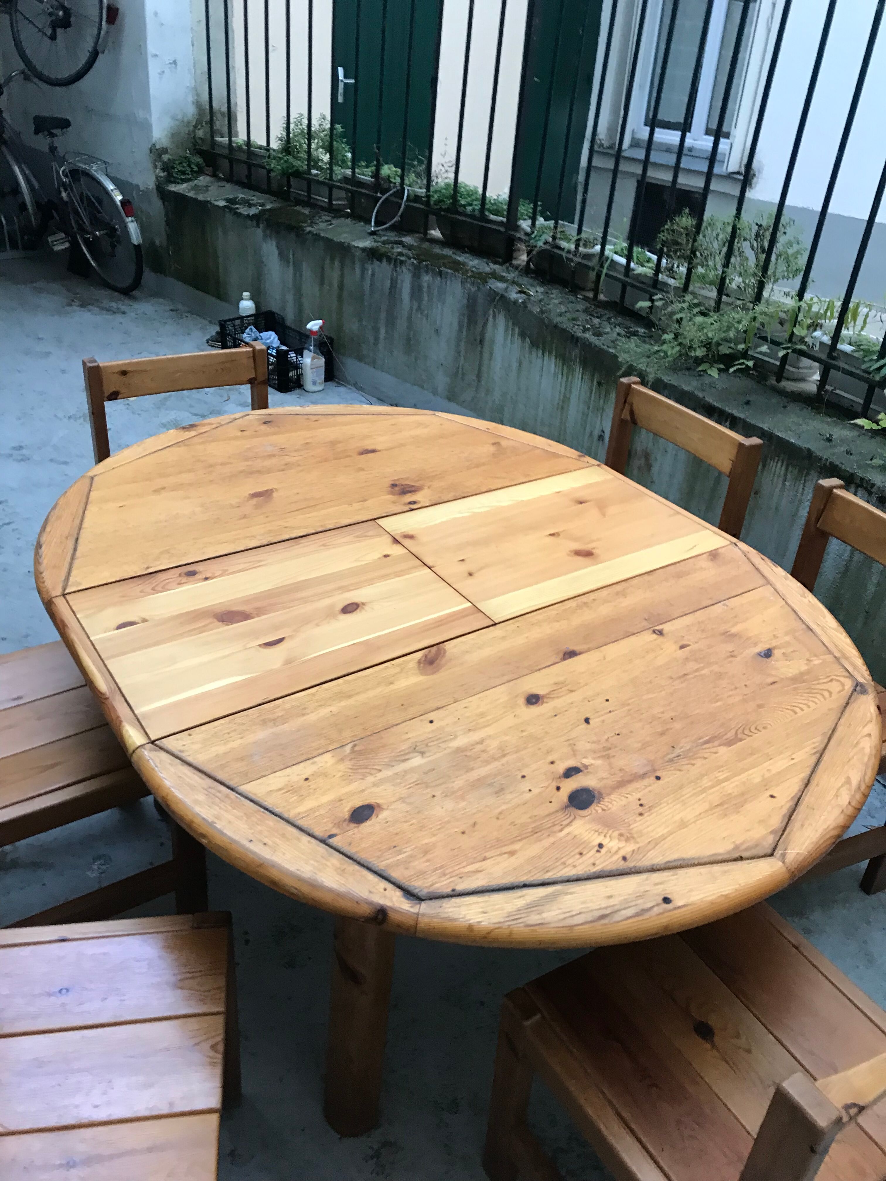 Ensemble table et chaises pin vintage