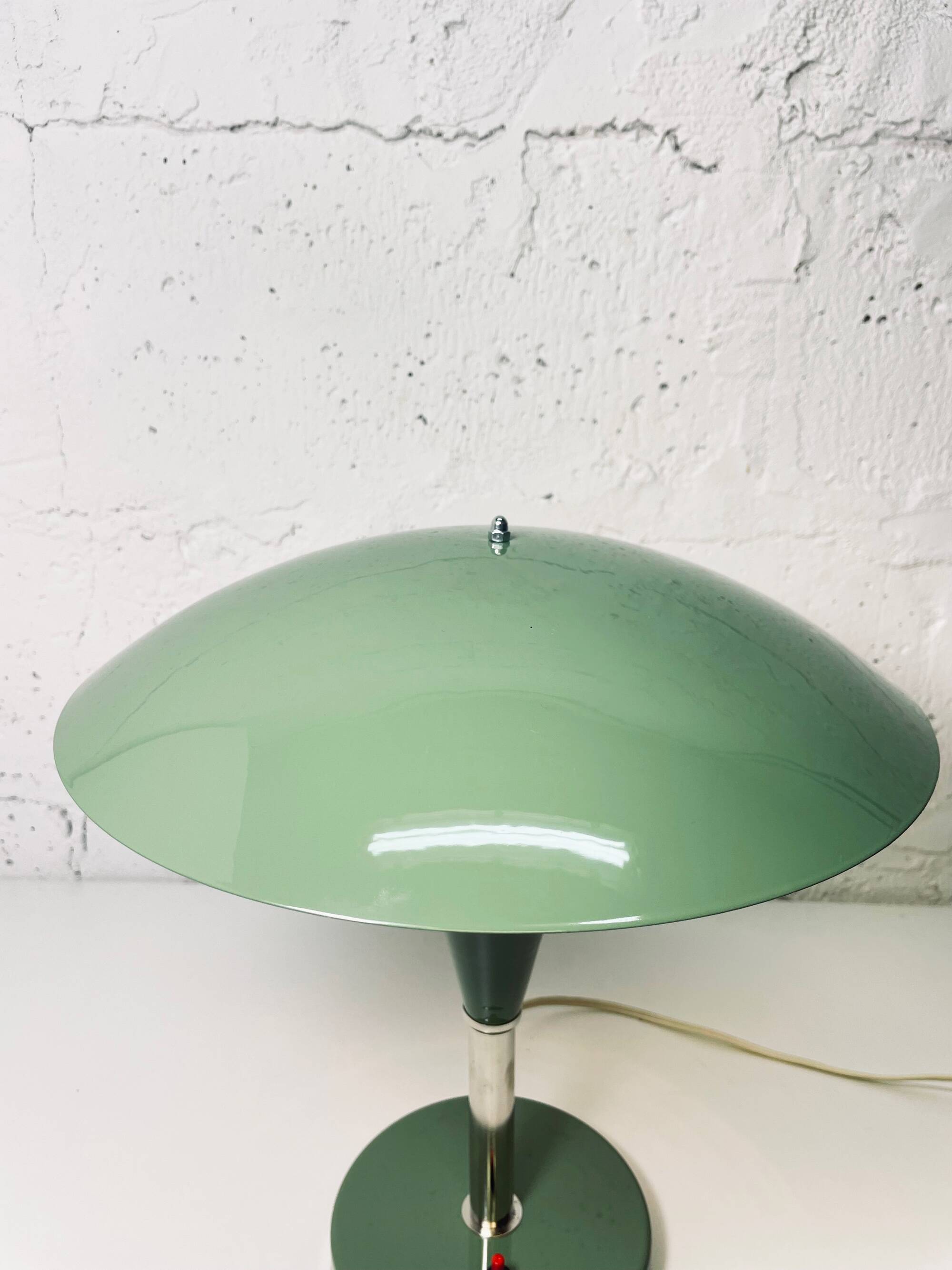 Green mushroom cabinet lamp, Lbd-5, 1950s.