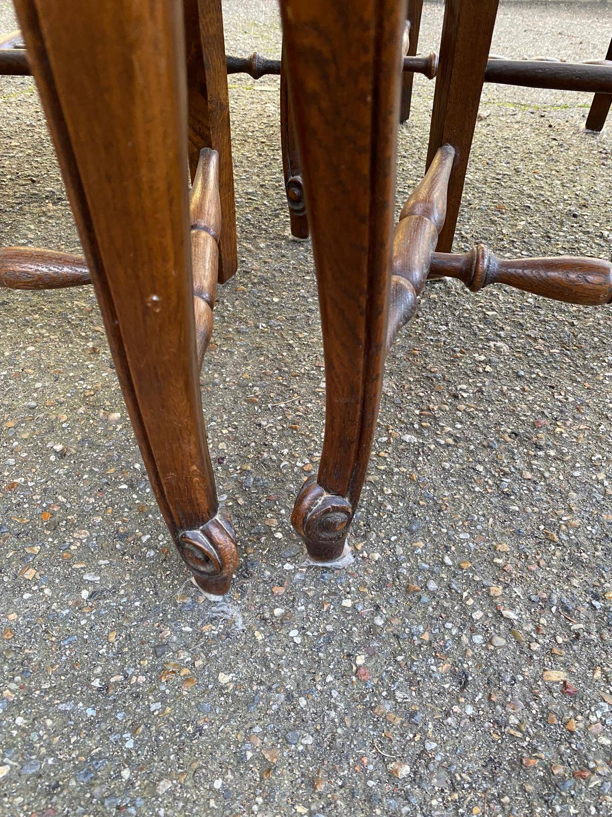 6 chaises Louis XV en bois massif chêne foncé et paille sculptures coqu