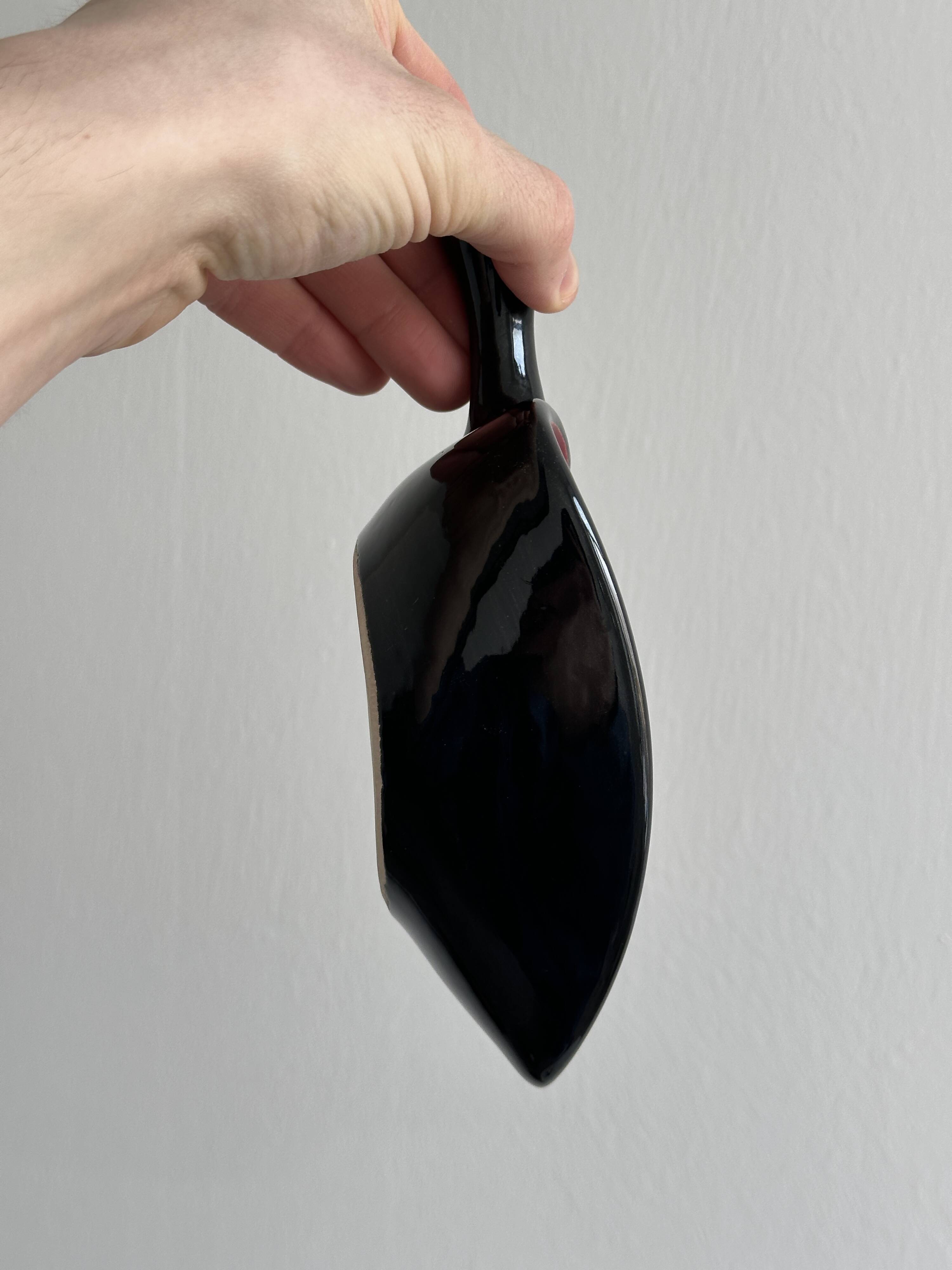 3 pepper-shaped cups