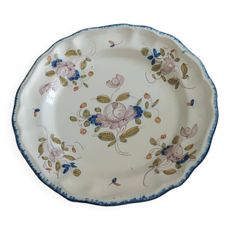Assiette decorative en faience signé
