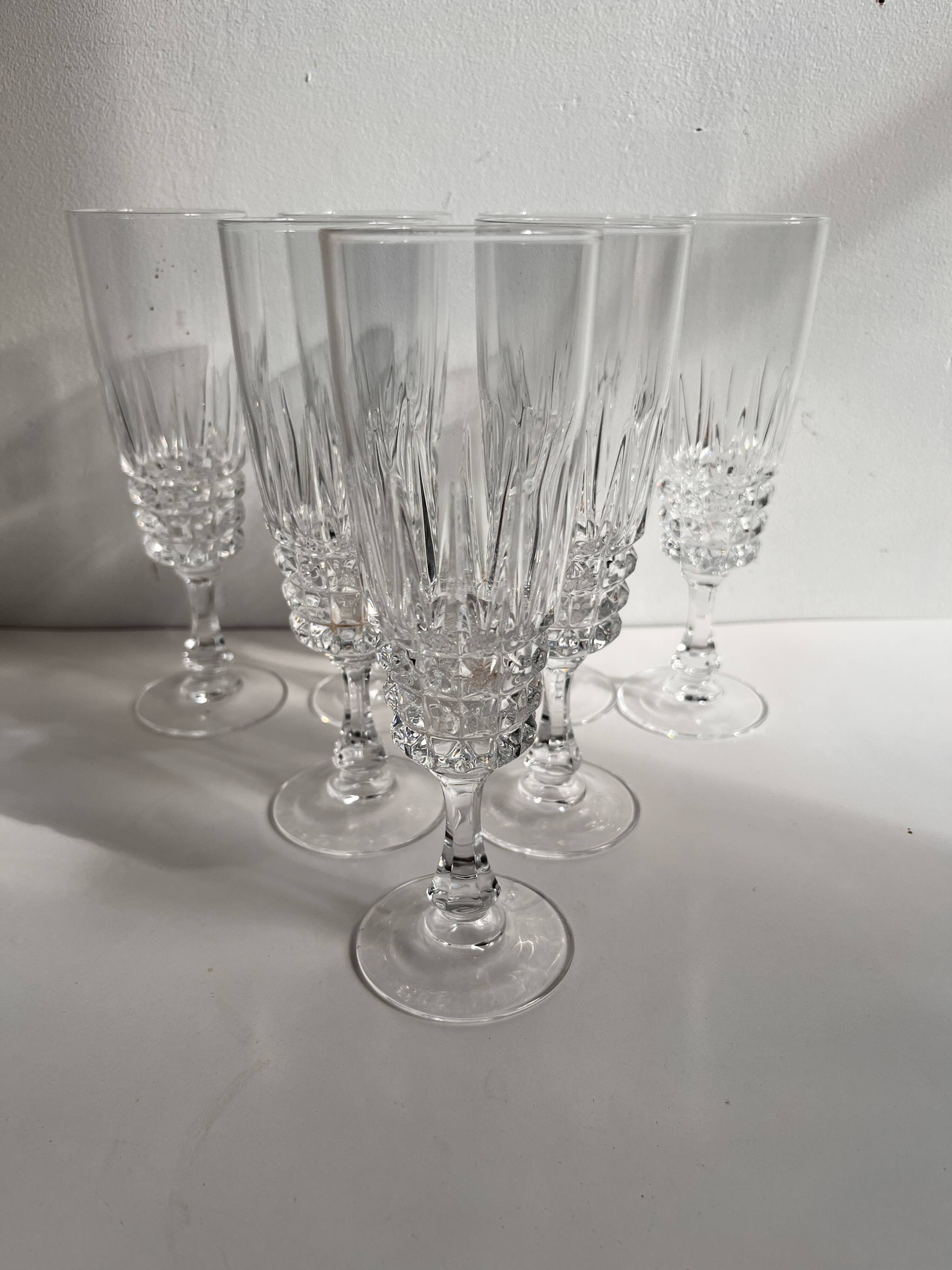 7 crystal champagne flutes